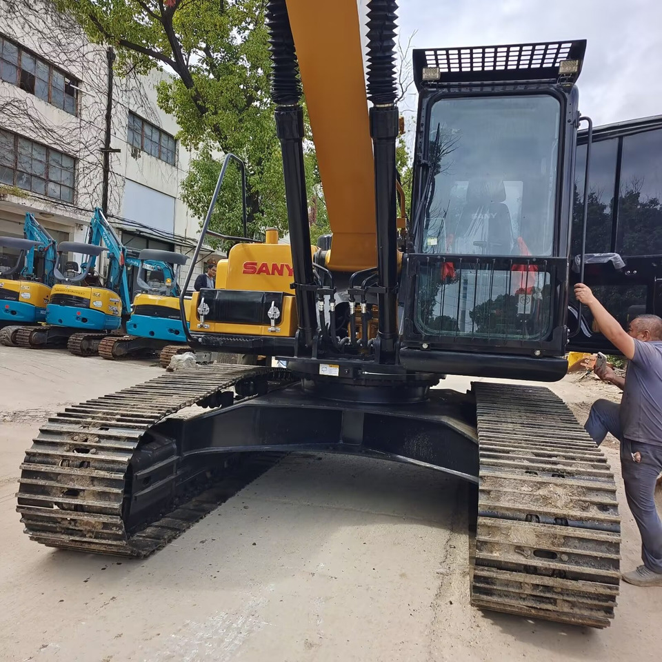 SANY SY 215C-9 - Багер гасеничар: слика 1 SANY SY 215C-9 - Багер гасеничар: слика 1