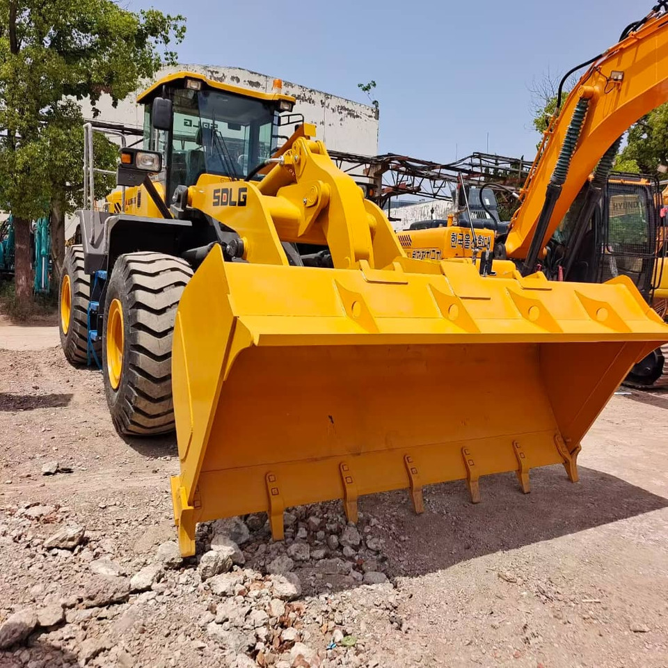 SDLG 956L LG956L - Натоварувач на тркала: слика 2 SDLG 956L LG956L - Натоварувач на тркала: слика 2