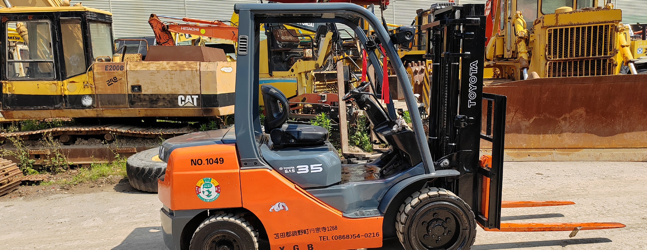 TOYOTA FD 35 - Вилушкар: слика 1 TOYOTA FD 35 - Вилушкар: слика 1