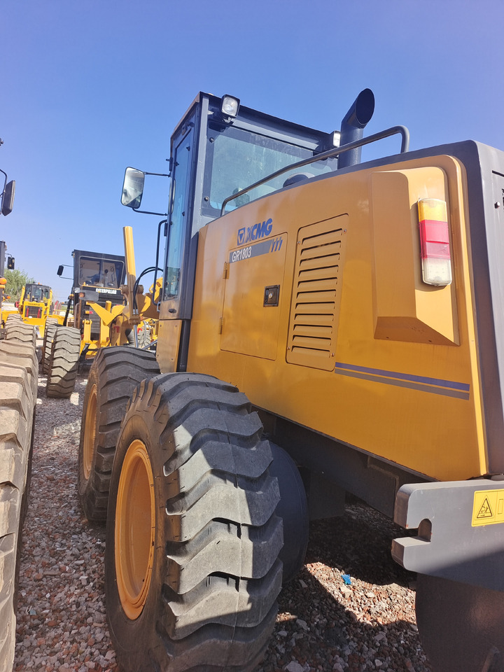 XCMG GR1803 WITH RIPPER - Порамнувач: слика 1 XCMG GR1803 WITH RIPPER - Порамнувач: слика 1