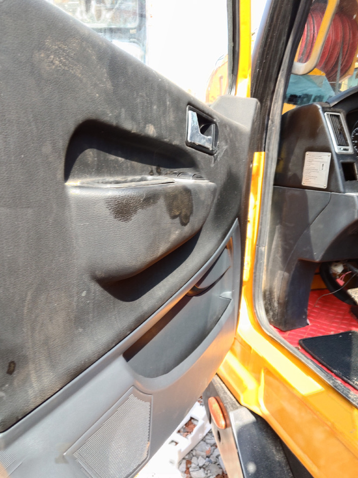 XCMG XCT50K - Мобилен кран: слика 2 XCMG XCT50K - Мобилен кран: слика 2