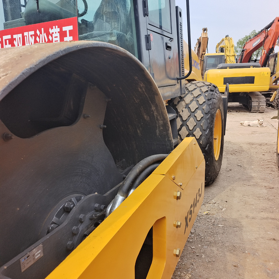XCMG XS143J - Ваљак за пат: слика 5 XCMG XS143J - Ваљак за пат: слика 5