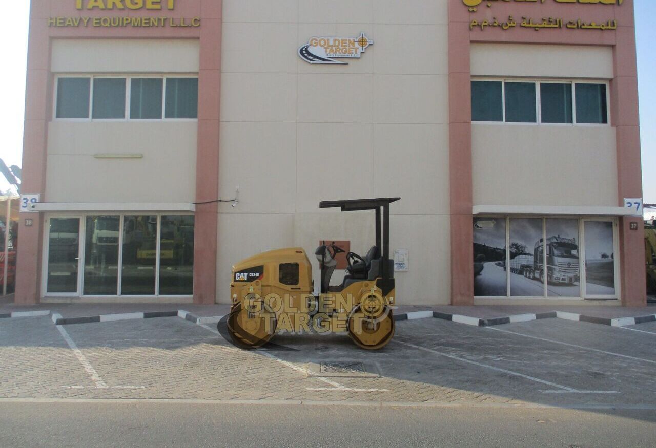 Caterpillar CB34B Double Drum Roller - Ваљак за пат: слика 4 Caterpillar CB34B Double Drum Roller - Ваљак за пат: слика 4