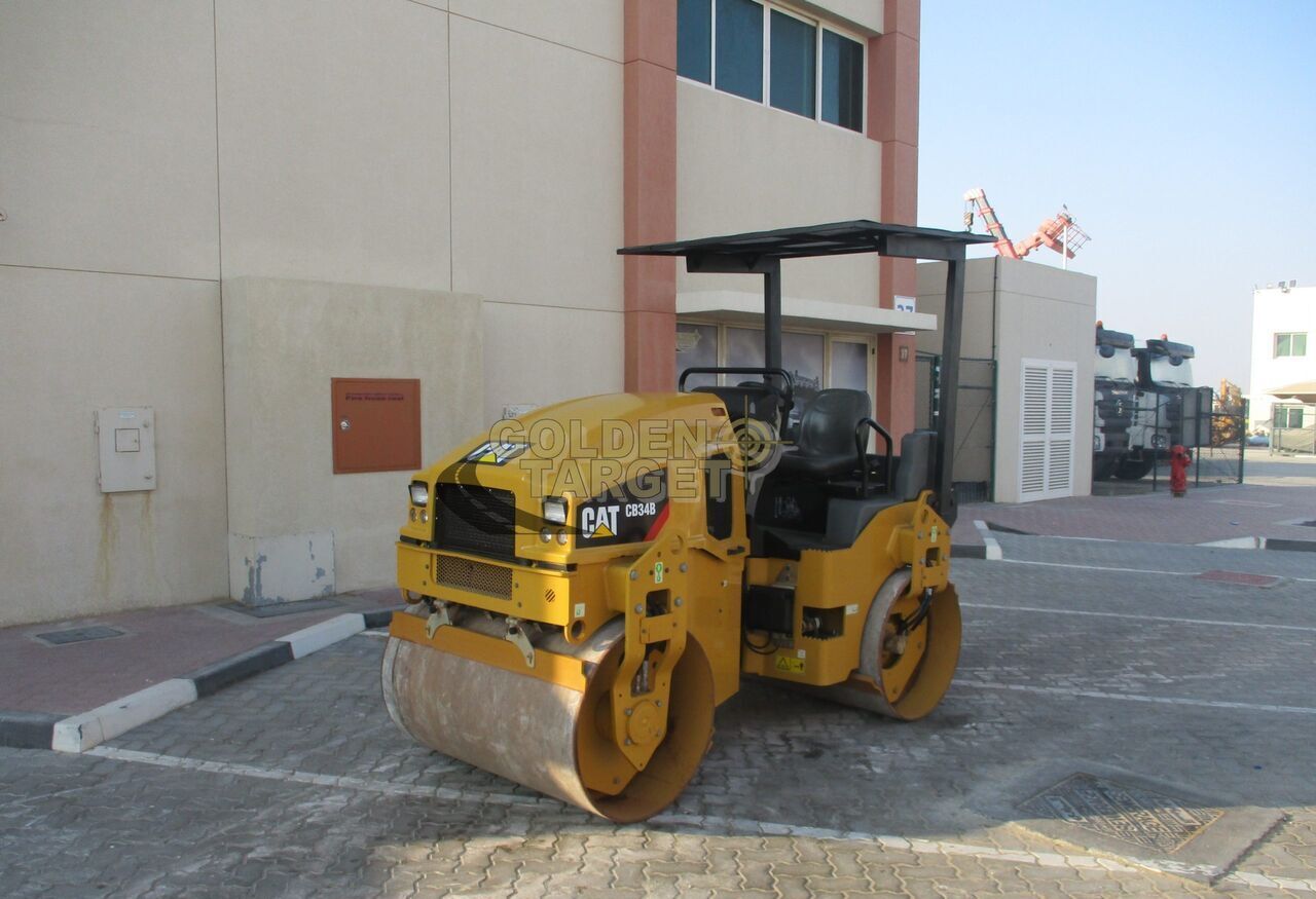 Caterpillar CB34B Double Drum Roller - Ваљак за пат: слика 2 Caterpillar CB34B Double Drum Roller - Ваљак за пат: слика 2