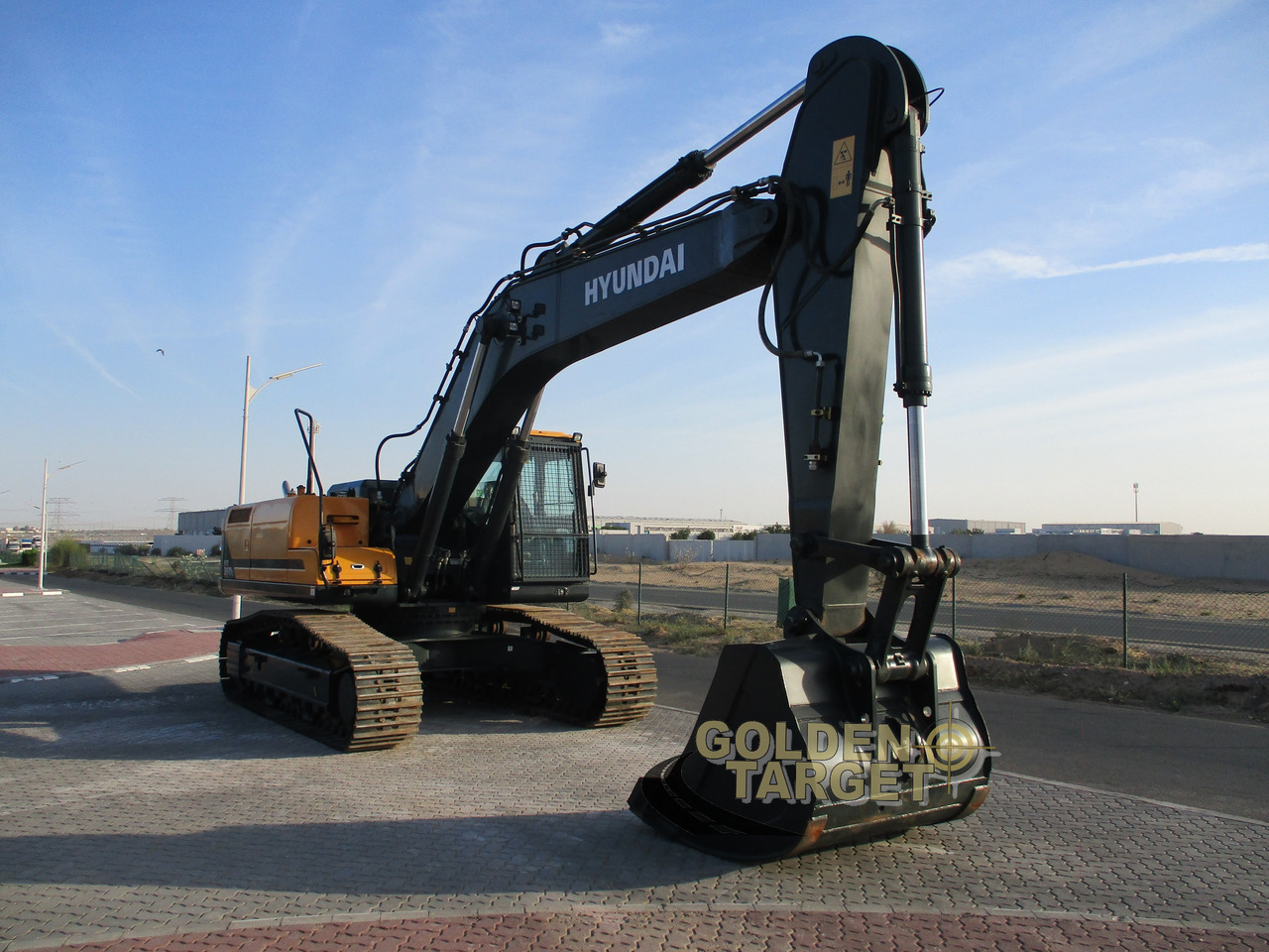 HYUNDAI HX360L Hydraulic Excavator - Багер: слика 2 HYUNDAI HX360L Hydraulic Excavator - Багер: слика 2