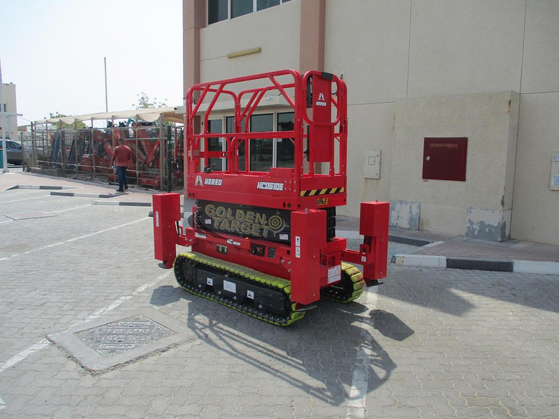 Hered HC0610E Electric Crawler Scissor Lift - Дигачка платформа: слика 1 Hered HC0610E Electric Crawler Scissor Lift - Дигачка платформа: слика 1