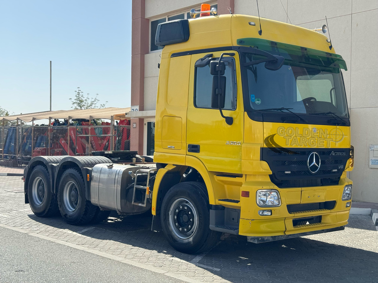 Mercedes Benz ACTROS 3355 6x4 Head Truck - Камион влекач: слика 1 Mercedes Benz ACTROS 3355 6x4 Head Truck - Камион влекач: слика 1