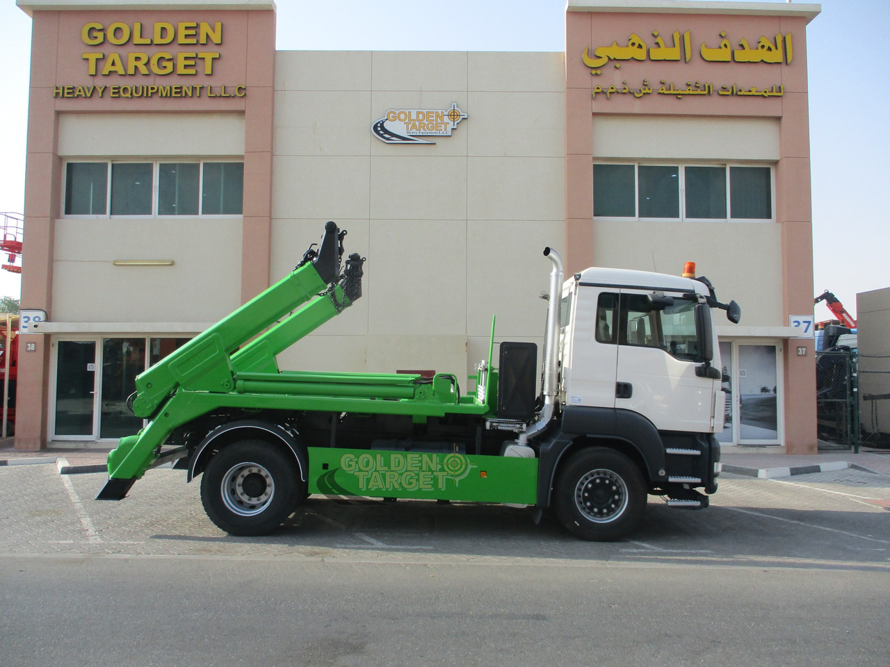 MAN TGS 18.440 4x2 Skip Loader - Камион за подигање контејнери: слика 5 MAN TGS 18.440 4x2 Skip Loader - Камион за подигање контејнери: слика 5