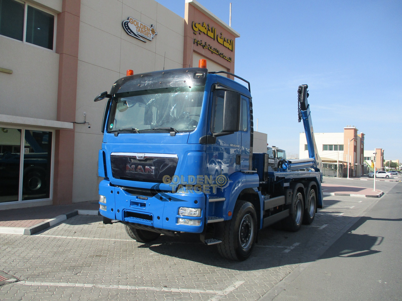 MAN TGS 26.440 6x4 Skip Loader - Камион за подигање контејнери: слика 2 MAN TGS 26.440 6x4 Skip Loader - Камион за подигање контејнери: слика 2