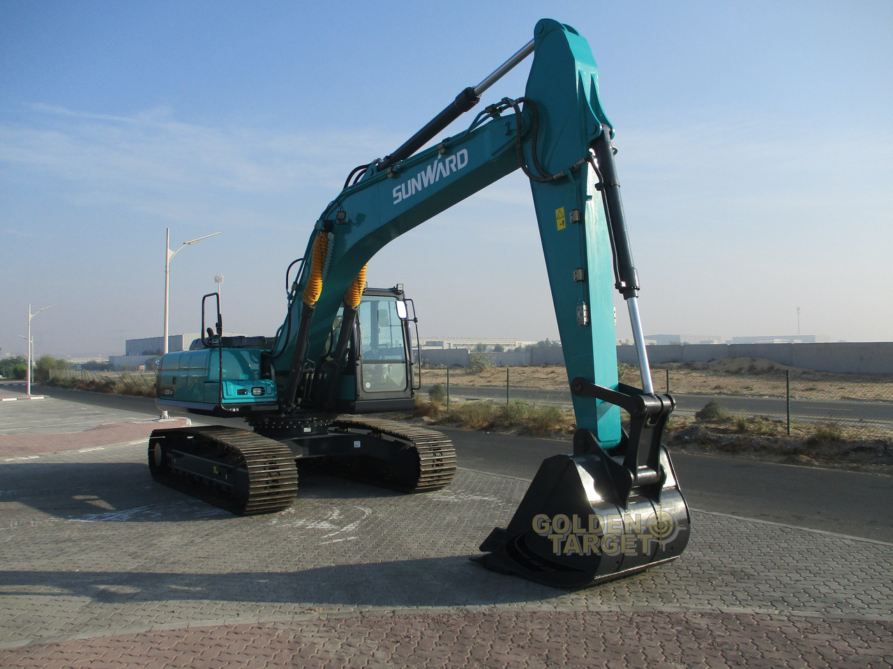 SUNWARD SWE225E-3H Hydraulic Excavator - Багер гасеничар: слика 2 SUNWARD SWE225E-3H Hydraulic Excavator - Багер гасеничар: слика 2