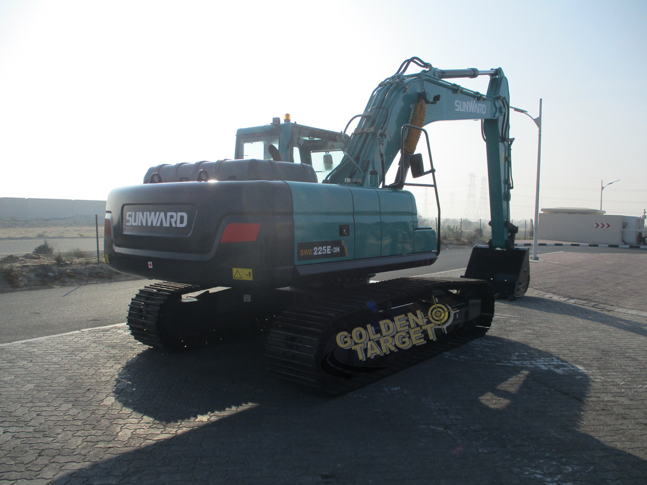SUNWARD SWE225E-3H Hydraulic Excavator - Багер гасеничар: слика 3 SUNWARD SWE225E-3H Hydraulic Excavator - Багер гасеничар: слика 3