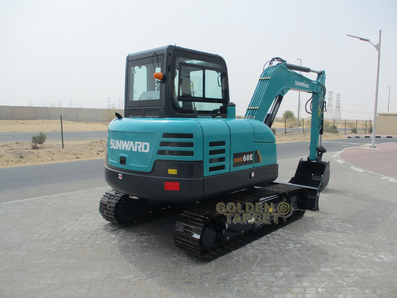 SUNWARD SWE60E Mini Hydraulic Excavator - Мини багер: слика 3 SUNWARD SWE60E Mini Hydraulic Excavator - Мини багер: слика 3