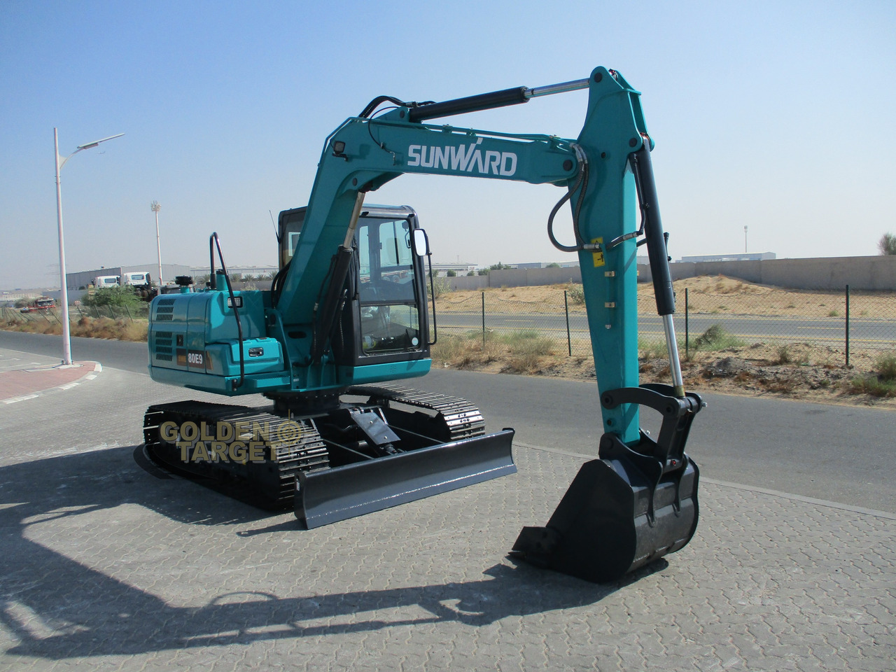 SUNWARD SWE80E9 Mini Hydraulic Excavator - Мини багер: слика 1 SUNWARD SWE80E9 Mini Hydraulic Excavator - Мини багер: слика 1