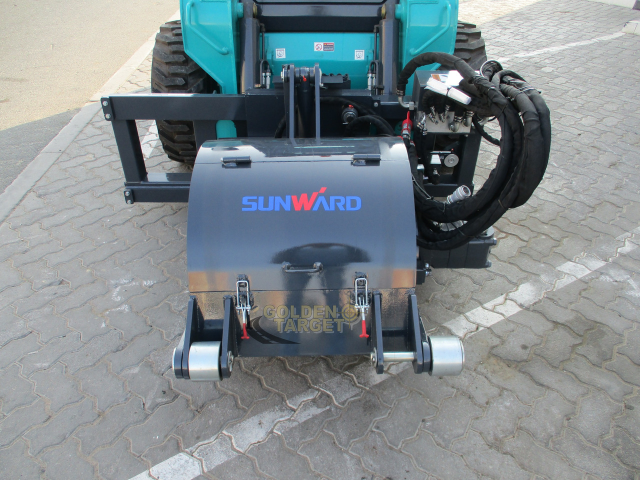 SUNWARD SWL 4028 Skid Steer Milling Machine - Компактен натоварувач: слика 4 SUNWARD SWL 4028 Skid Steer Milling Machine - Компактен натоварувач: слика 4
