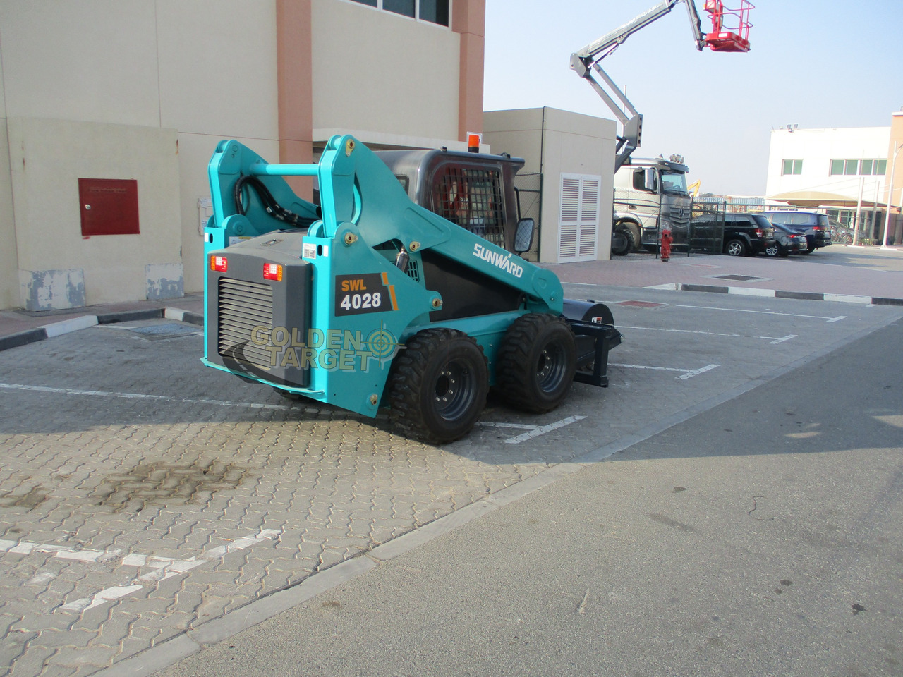 SUNWARD SWL 4028 Skid Steer Milling Machine - Компактен натоварувач: слика 3 SUNWARD SWL 4028 Skid Steer Milling Machine - Компактен натоварувач: слика 3