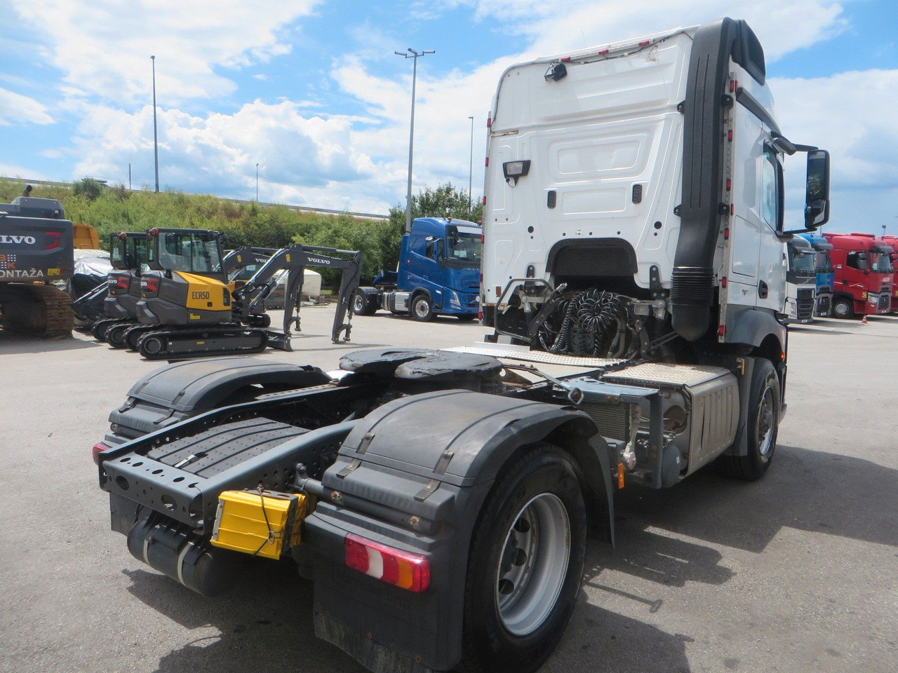 Mercedes-Benz Actros 1845 LS Retarder Hydraulic - Камион влекач: слика 3 Mercedes-Benz Actros 1845 LS Retarder Hydraulic - Камион влекач: слика 3