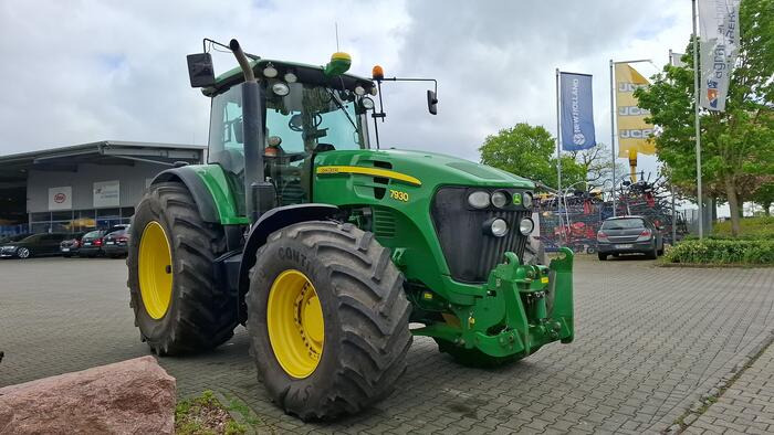 John Deere 7930 - Трактор: слика 2 John Deere 7930 - Трактор: слика 2