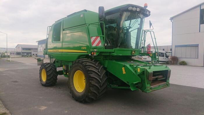 John Deere C 670 - Комбајн: слика 1 John Deere C 670 - Комбајн: слика 1