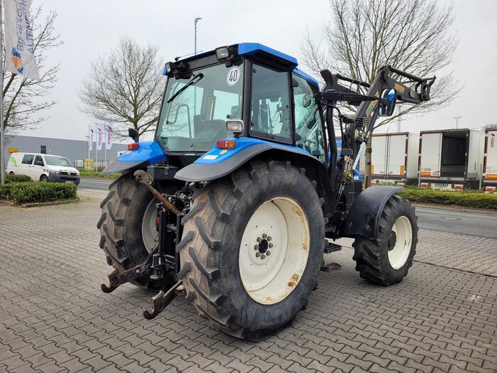 New Holland TS 115 - Трактор: слика 1 New Holland TS 115 - Трактор: слика 1