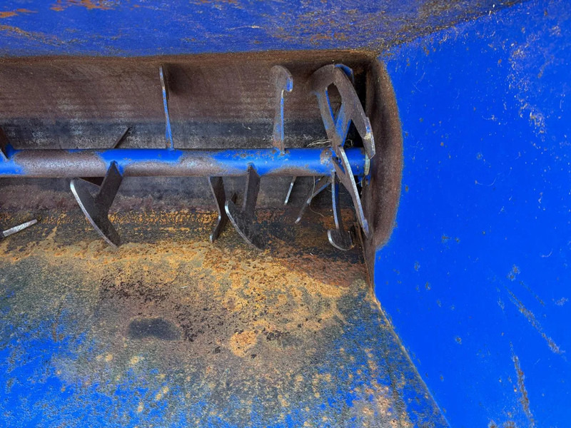 AP DETECH 1800 T instrooibak Zaagselstrooier Instrooimachine Zaagsel DETECH 1800 T instrooibak Zaagselstrooier Instrooimachine Zaag - Опрема за добиток: слика 4 AP DETECH 1800 T instrooibak Zaagselstrooier Instrooimachine Zaagsel DETECH 1800 T instrooibak Zaagselstrooier Instrooimachine Zaag - Опрема за добиток: слика 4