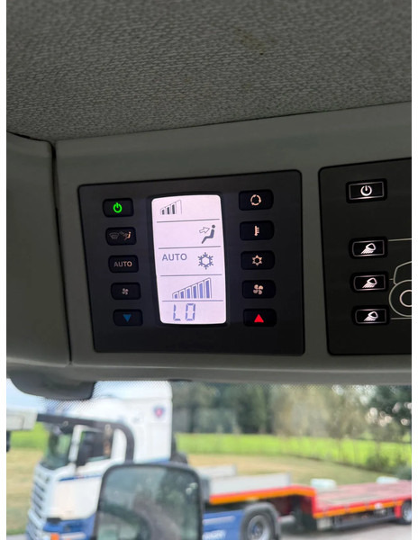 Claas Axion Axion 810 C matic Automaat 50 KM - Трактор: слика 5 Claas Axion Axion 810 C matic Automaat 50 KM - Трактор: слика 5