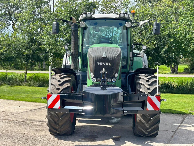 Fendt 822 VARIO Fendt Fendt vario 822 - Трактор: слика 2 Fendt 822 VARIO Fendt Fendt vario 822 - Трактор: слика 2