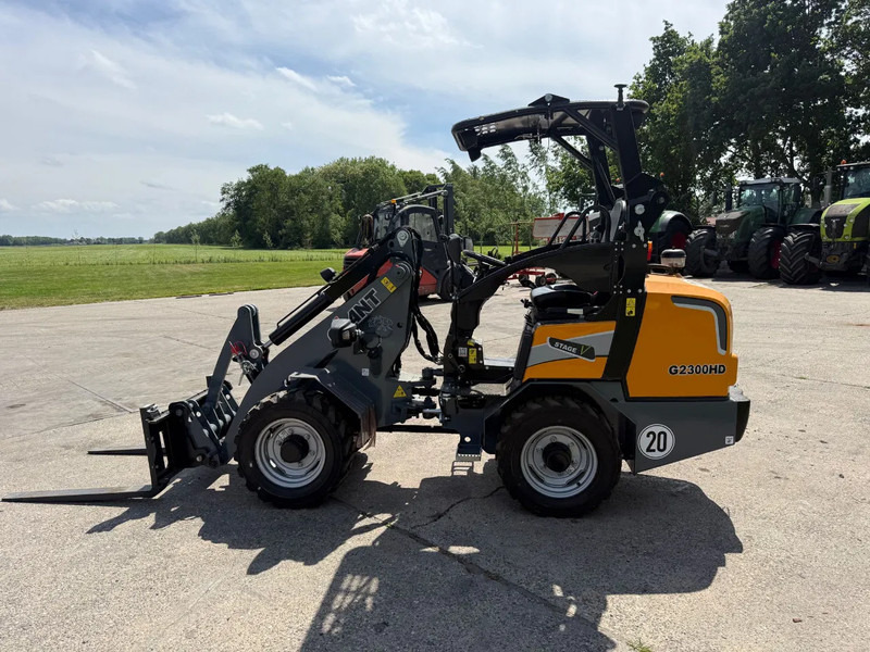 Giant 2300 HD NIEUW Shovel! Giant Kubota - Натоварувач на тркала: слика 3 Giant 2300 HD NIEUW Shovel! Giant Kubota - Натоварувач на тркала: слика 3
