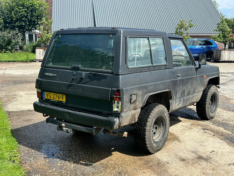 Nissan Patrol Patrol R 2.8 Turbo Diesel GRIJS KENTEKEN YOUNG TIMER - Автомобил: слика 4 Nissan Patrol Patrol R 2.8 Turbo Diesel GRIJS KENTEKEN YOUNG TIMER - Автомобил: слика 4