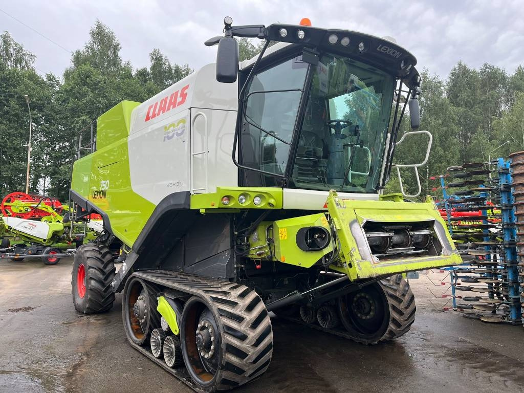 Claas Lexion 750 TT - Комбајн: слика 1 Claas Lexion 750 TT - Комбајн: слика 1