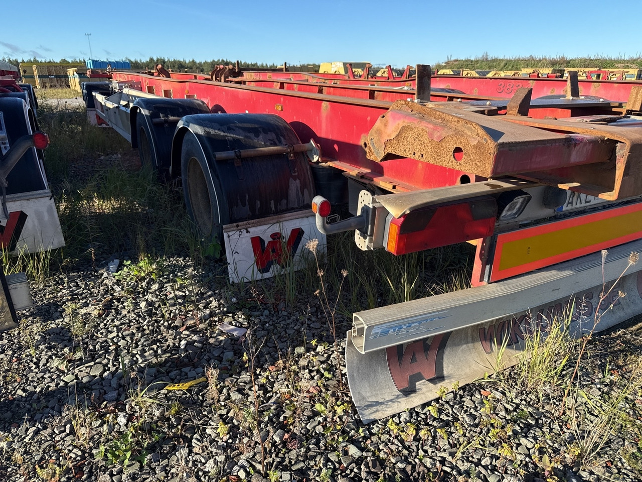 Lastväxlarsläp NÄRKO D4YF51H11 -2007 REP OBJEKT - Роло/ Подизач приколка: слика 1 Lastväxlarsläp NÄRKO D4YF51H11 -2007 REP OBJEKT - Роло/ Подизач приколка: слика 1