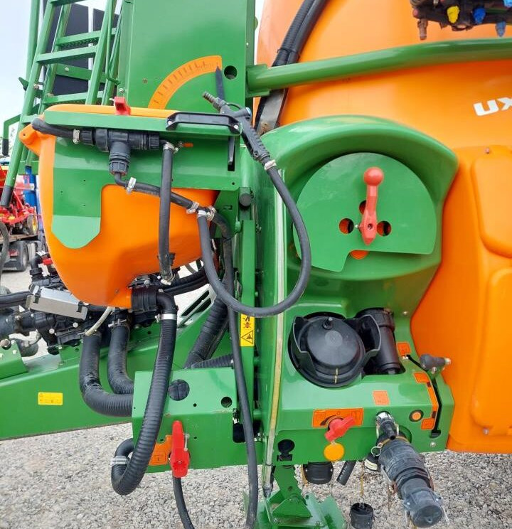 Amazone UX 5200 - 28m med Ama-Select - Стазен распрскувач: слика 4 Amazone UX 5200 - 28m med Ama-Select - Стазен распрскувач: слика 4
