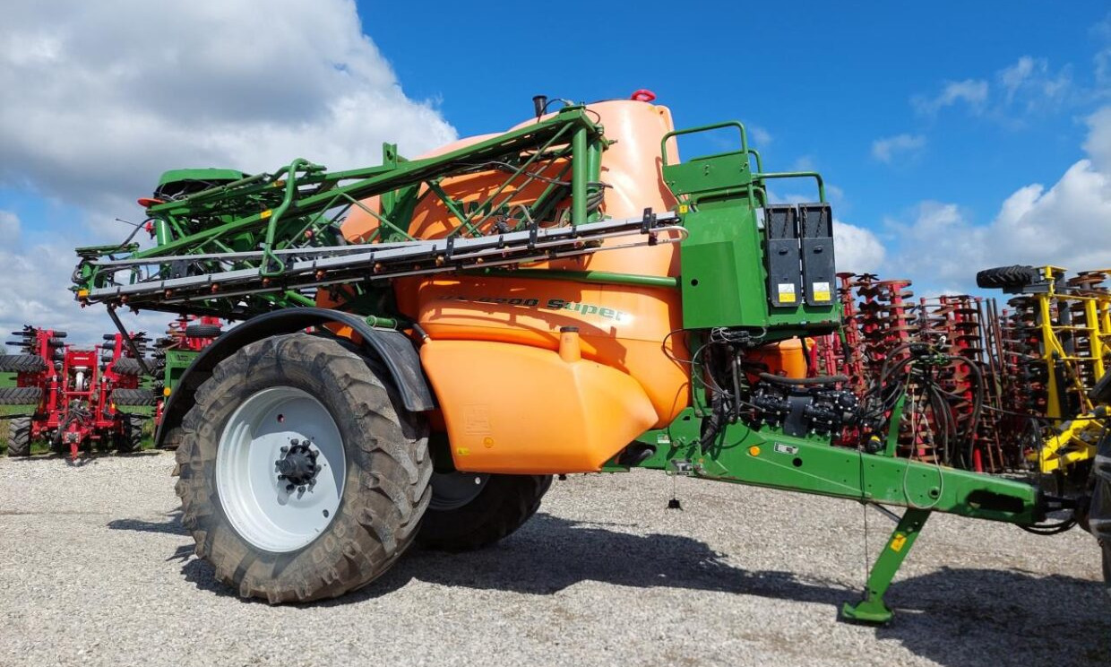 Amazone UX 6200 Super 28-30 M - Стазен распрскувач: слика 2 Amazone UX 6200 Super 28-30 M - Стазен распрскувач: слика 2