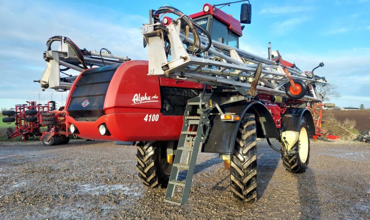 Hardi Alpha Plus 4100 - 36m med GPS - Самооден распрскувач: слика 3 Hardi Alpha Plus 4100 - 36m med GPS - Самооден распрскувач: слика 3