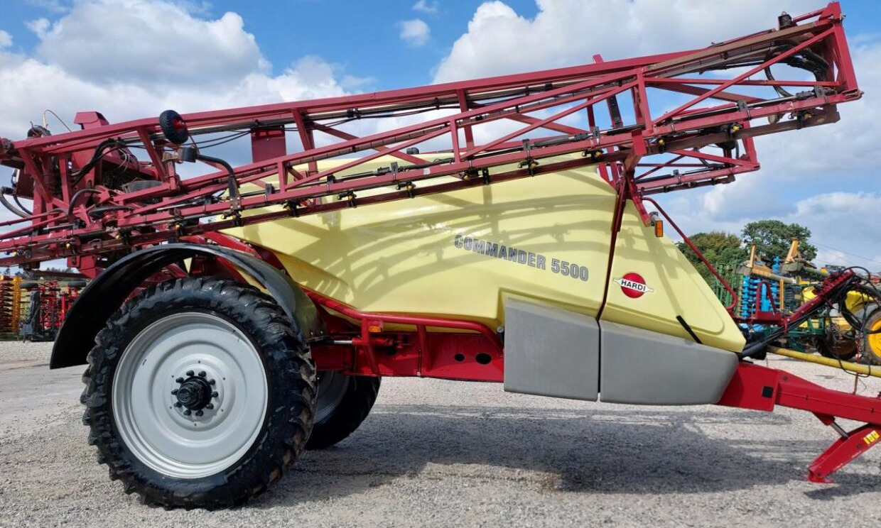 Hardi Commander 5500i -30m - Стазен распрскувач: слика 2 Hardi Commander 5500i -30m - Стазен распрскувач: слика 2