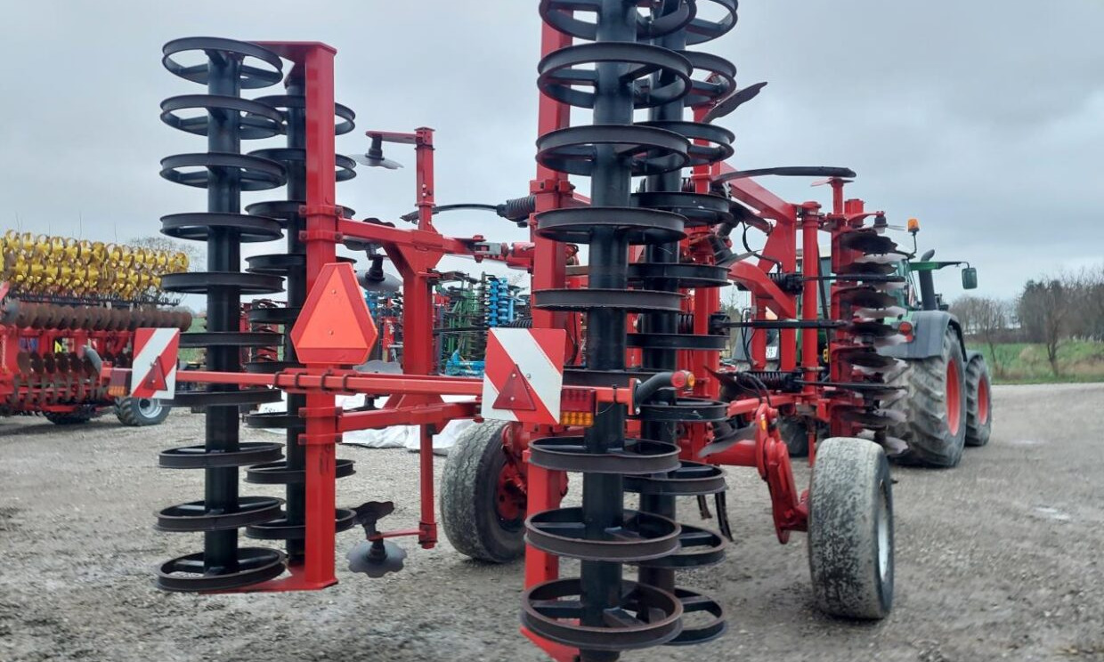 Horsch Terrano 4 MT - Ситнач: слика 4 Horsch Terrano 4 MT - Ситнач: слика 4