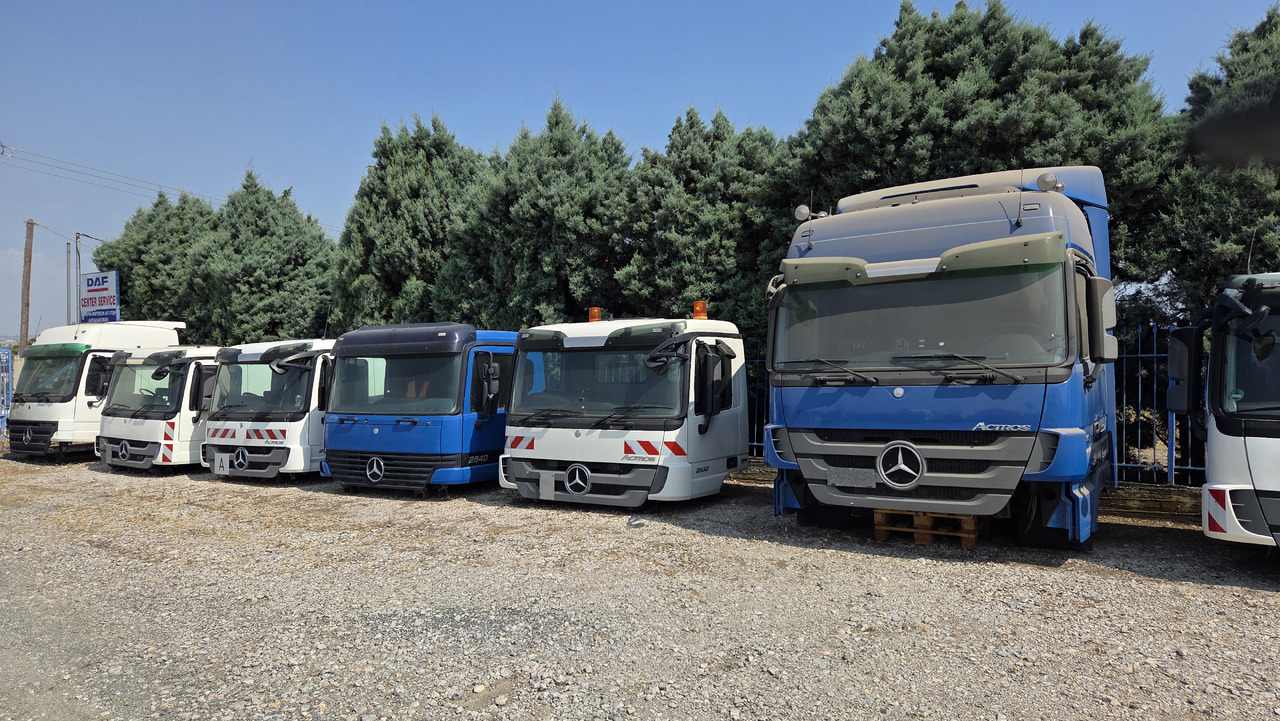MERCEDES-BENZ ACTROS MP1-MP2-MP3 - Кабина: слика 1 MERCEDES-BENZ ACTROS MP1-MP2-MP3 - Кабина: слика 1