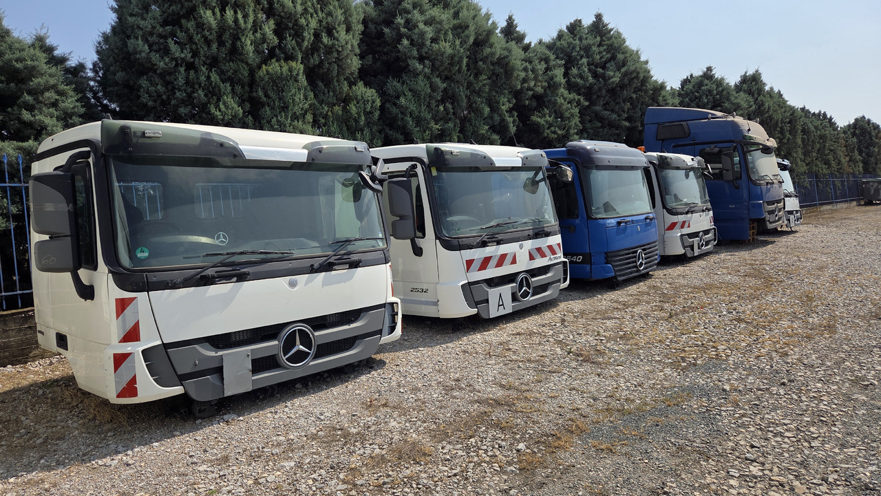 MERCEDES-BENZ ACTROS MP1-MP2-MP3 - Кабина: слика 4 MERCEDES-BENZ ACTROS MP1-MP2-MP3 - Кабина: слика 4