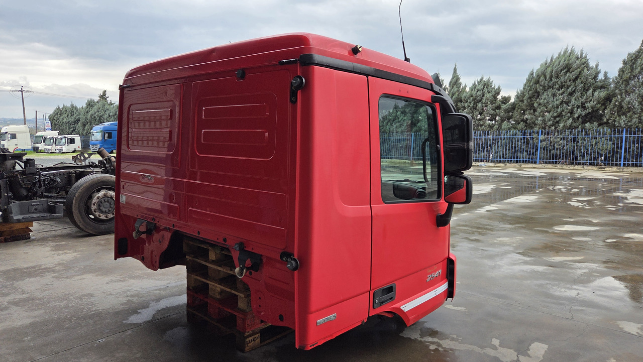 MERCEDES-BENZ CABIN ACTROS MP3 MEDIUM - Кабина за Камион: слика 4 MERCEDES-BENZ CABIN ACTROS MP3 MEDIUM - Кабина за Камион: слика 4