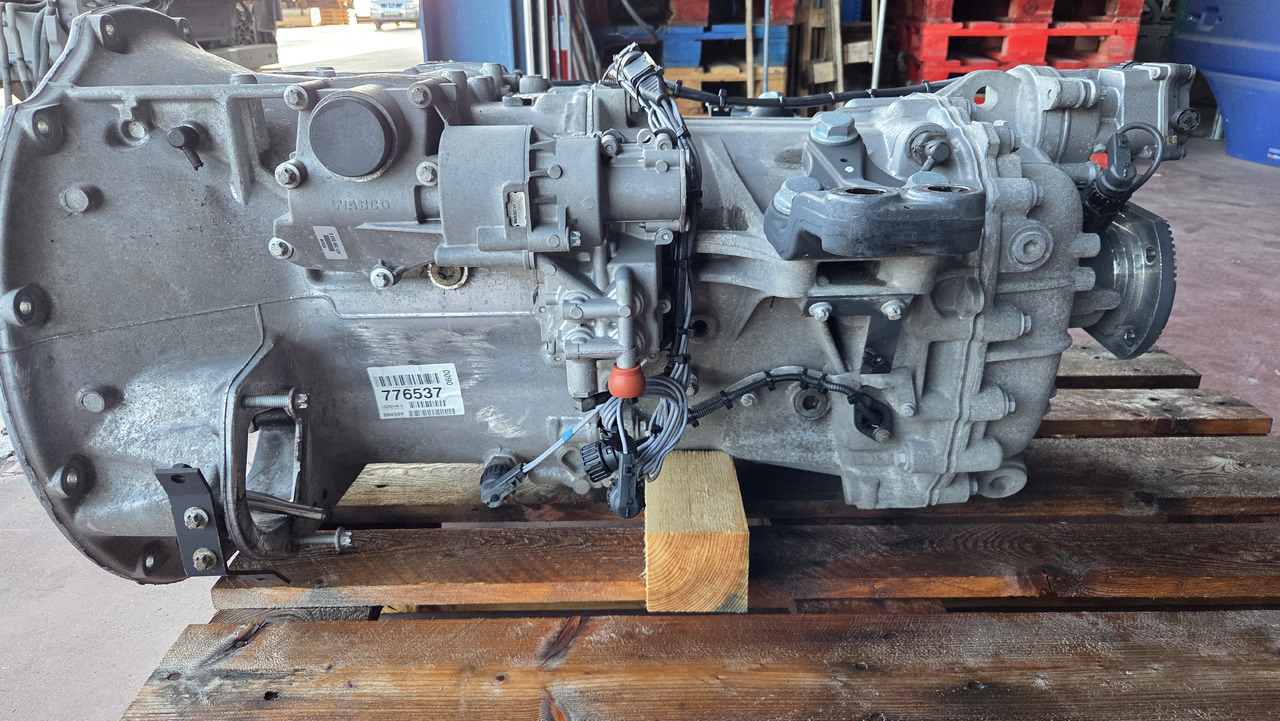 MERCEDES-BENZ G211-12 ACTROS MP3 - Менувач: слика 2 MERCEDES-BENZ G211-12 ACTROS MP3 - Менувач: слика 2