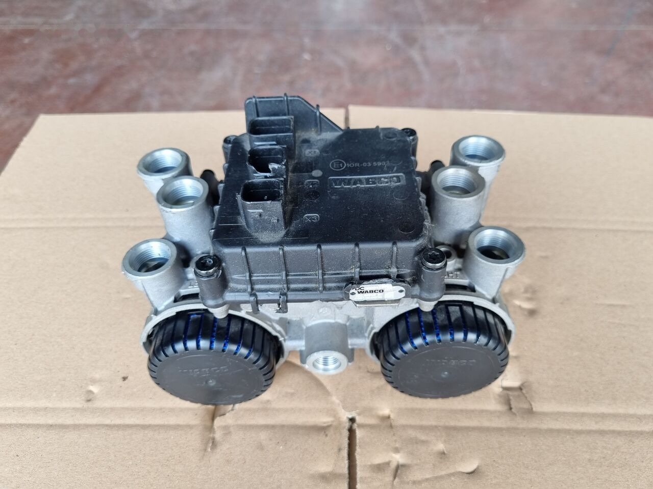 WABCO 4801060050 Mercedes-Benz ACTROS MP4 EURO 6 - Единица за контрола за Камион: слика 5 WABCO 4801060050 Mercedes-Benz ACTROS MP4 EURO 6 - Единица за контрола за Камион: слика 5