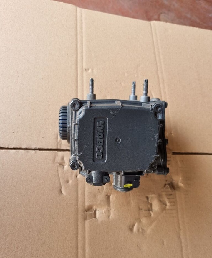 WABCO 4801060050 Mercedes-Benz ACTROS MP4 EURO 6 - Единица за контрола за Камион: слика 3 WABCO 4801060050 Mercedes-Benz ACTROS MP4 EURO 6 - Единица за контрола за Камион: слика 3