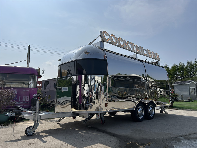 Cocktails Food Trailer Airstream Beer Food Truck - Приколка за продажба на добра: слика 5 Cocktails Food Trailer Airstream Beer Food Truck - Приколка за продажба на добра: слика 5