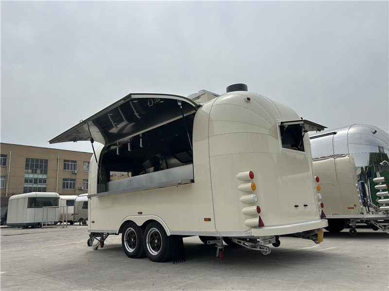 European Food Truck Pizza Food Truck, Smash Burger Foodtruck - Приколка за продажба на добра: слика 3 European Food Truck Pizza Food Truck, Smash Burger Foodtruck - Приколка за продажба на добра: слика 3