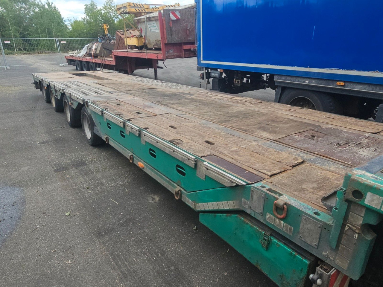 Meusburger MPG-4 Tieflader mit Radmulden 39.5t - Полуприколка за низок утовар: слика 4 Meusburger MPG-4 Tieflader mit Radmulden 39.5t - Полуприколка за низок утовар: слика 4