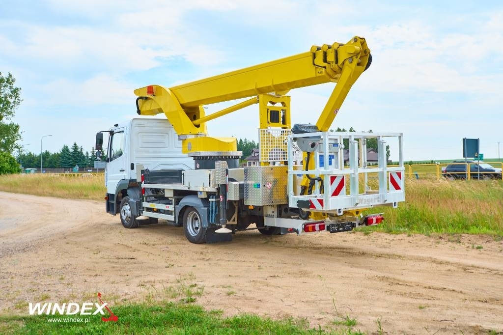 Palfinger P 300 KS - Камион со подигачка кошница: слика 5 Palfinger P 300 KS - Камион со подигачка кошница: слика 5