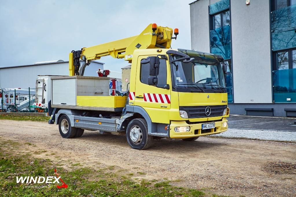 VERSALIFT VT-51-NF - Камион со подигачка кошница: слика 1 VERSALIFT VT-51-NF - Камион со подигачка кошница: слика 1