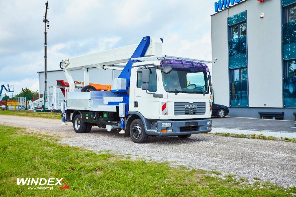 Wumag WT 300 - Камион со подигачка кошница: слика 2 Wumag WT 300 - Камион со подигачка кошница: слика 2