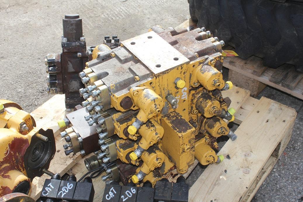Caterpillar 206 BFT - Хидрауличен вентил за Градежна машина: слика 3 Caterpillar 206 BFT - Хидрауличен вентил за Градежна машина: слика 3