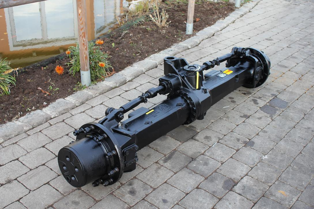 Caterpillar 212 BFT - Оска и делови за Градежна машина: слика 2 Caterpillar 212 BFT - Оска и делови за Градежна машина: слика 2