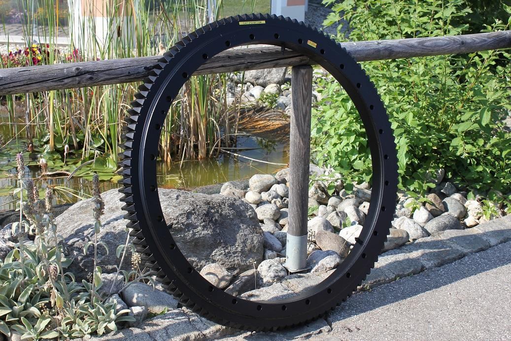 Caterpillar 212 BFT - Движечки прстен за Градежна машина: слика 1 Caterpillar 212 BFT - Движечки прстен за Градежна машина: слика 1